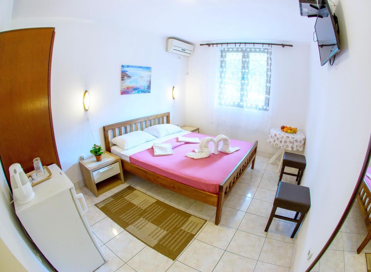 בודווה Guest House Mandarina מראה חיצוני תמונה