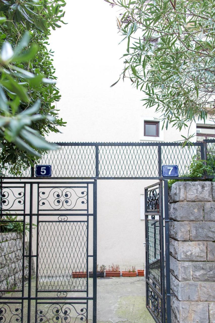 בודווה Guest House Mandarina מראה חיצוני תמונה