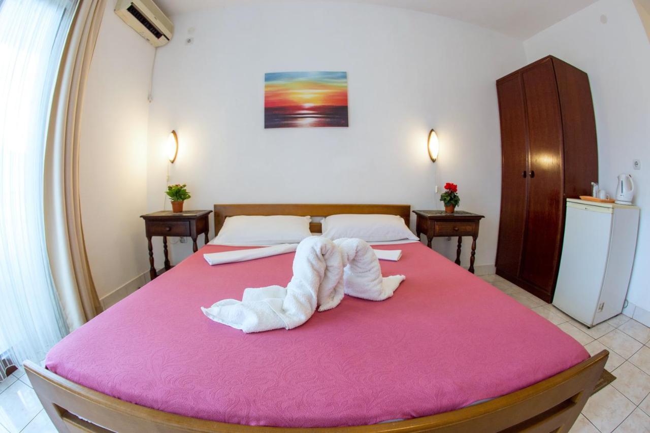בודווה Guest House Mandarina מראה חיצוני תמונה