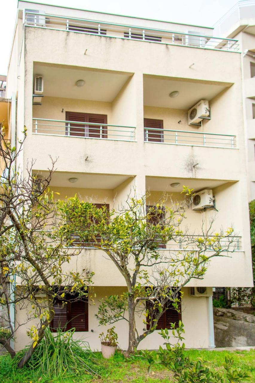 בודווה Guest House Mandarina מראה חיצוני תמונה