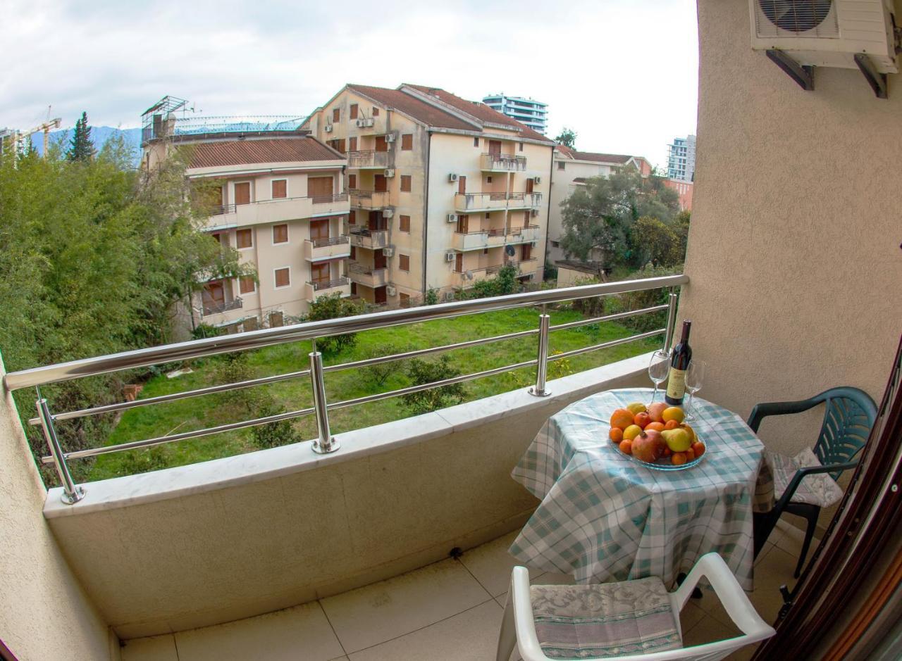 בודווה Guest House Mandarina מראה חיצוני תמונה