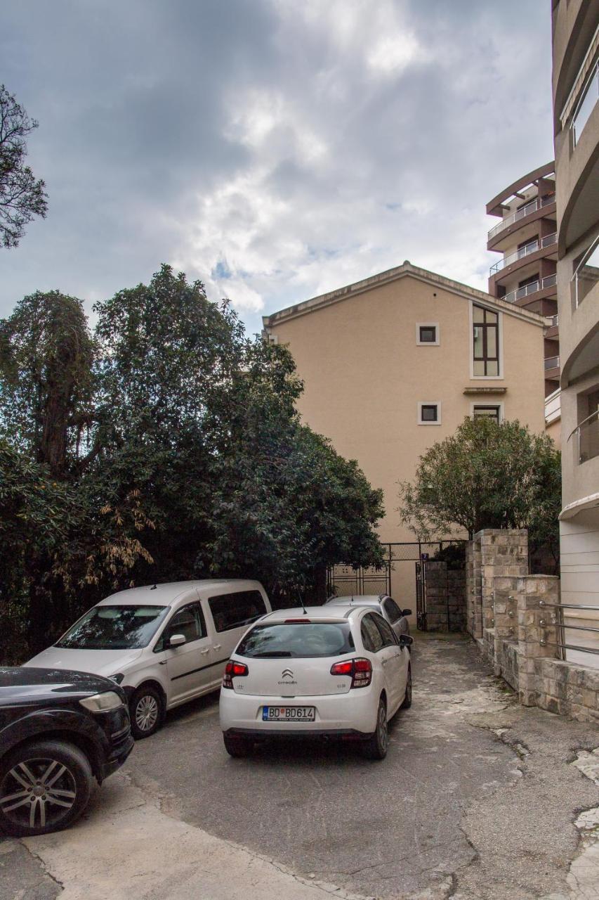 בודווה Guest House Mandarina מראה חיצוני תמונה